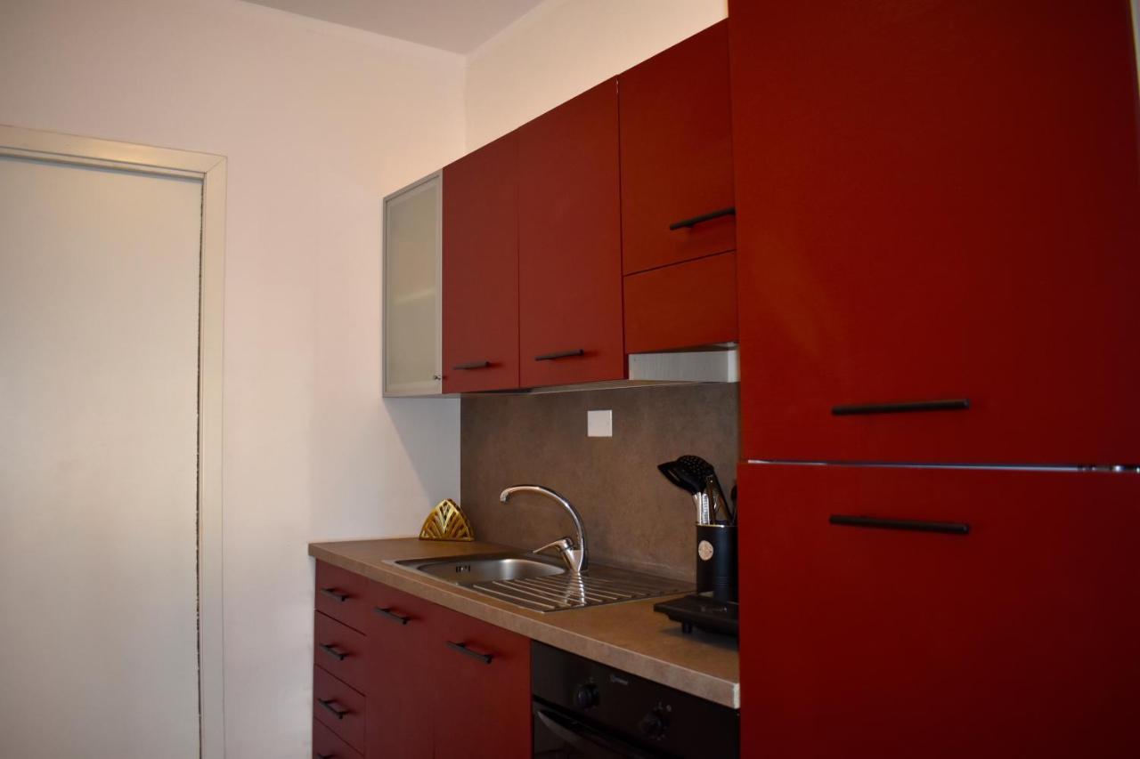 Appartamenti Villa Lina Desenzano del Garda Bagian luar foto
