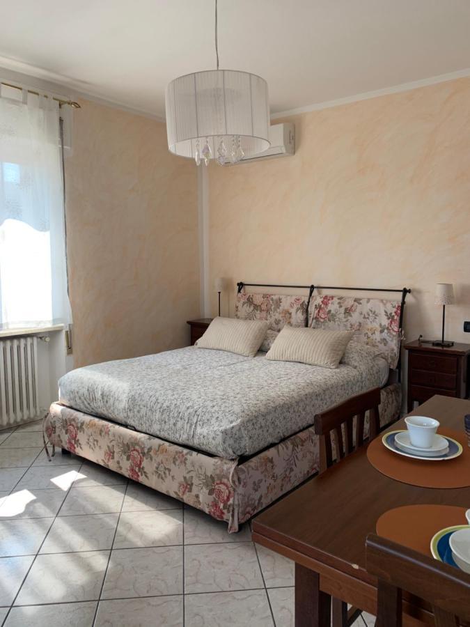 Appartamenti Villa Lina Desenzano del Garda Bagian luar foto