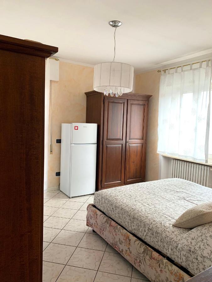 Appartamenti Villa Lina Desenzano del Garda Bagian luar foto