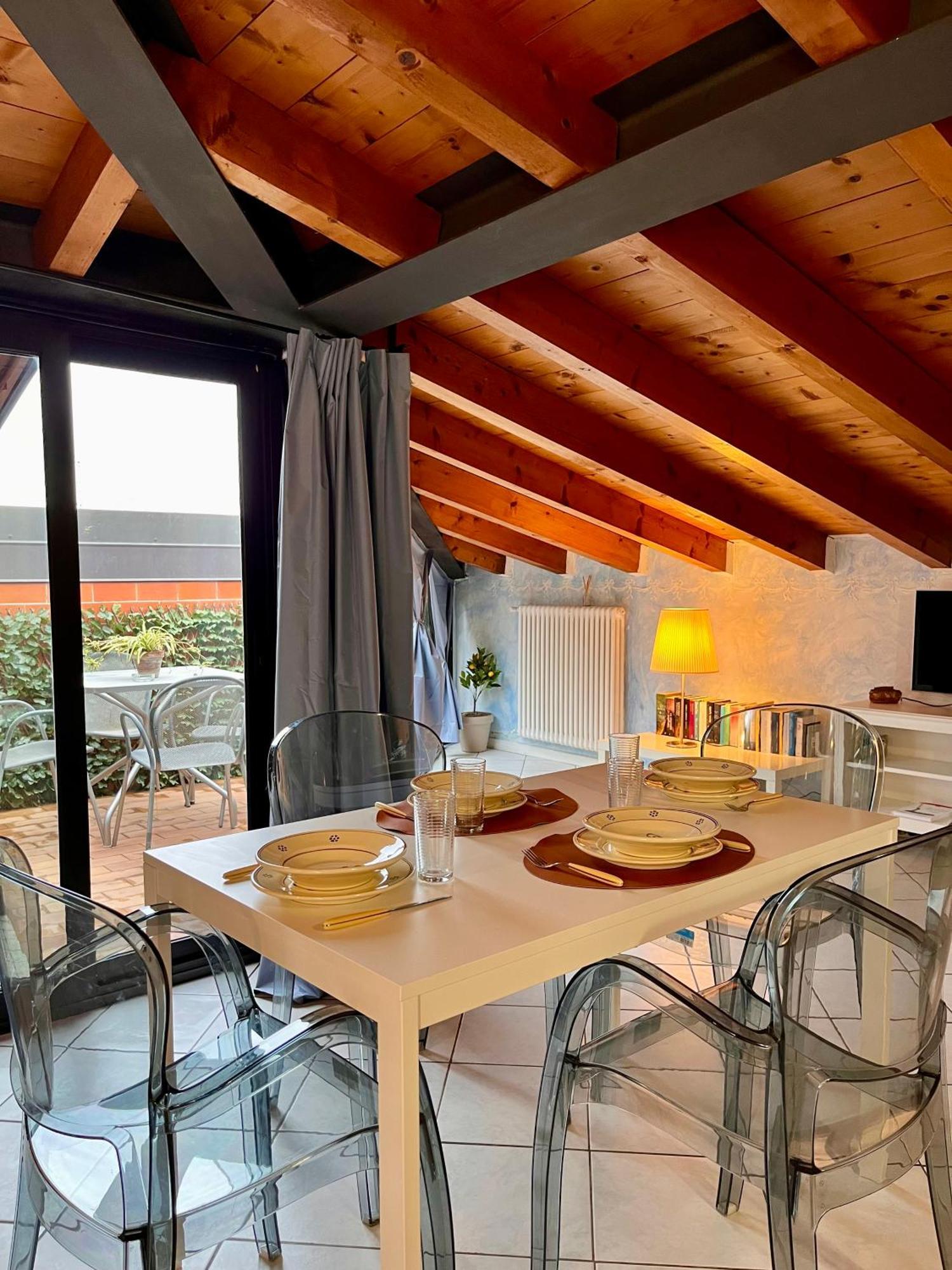 Appartamenti Villa Lina Desenzano del Garda Bagian luar foto
