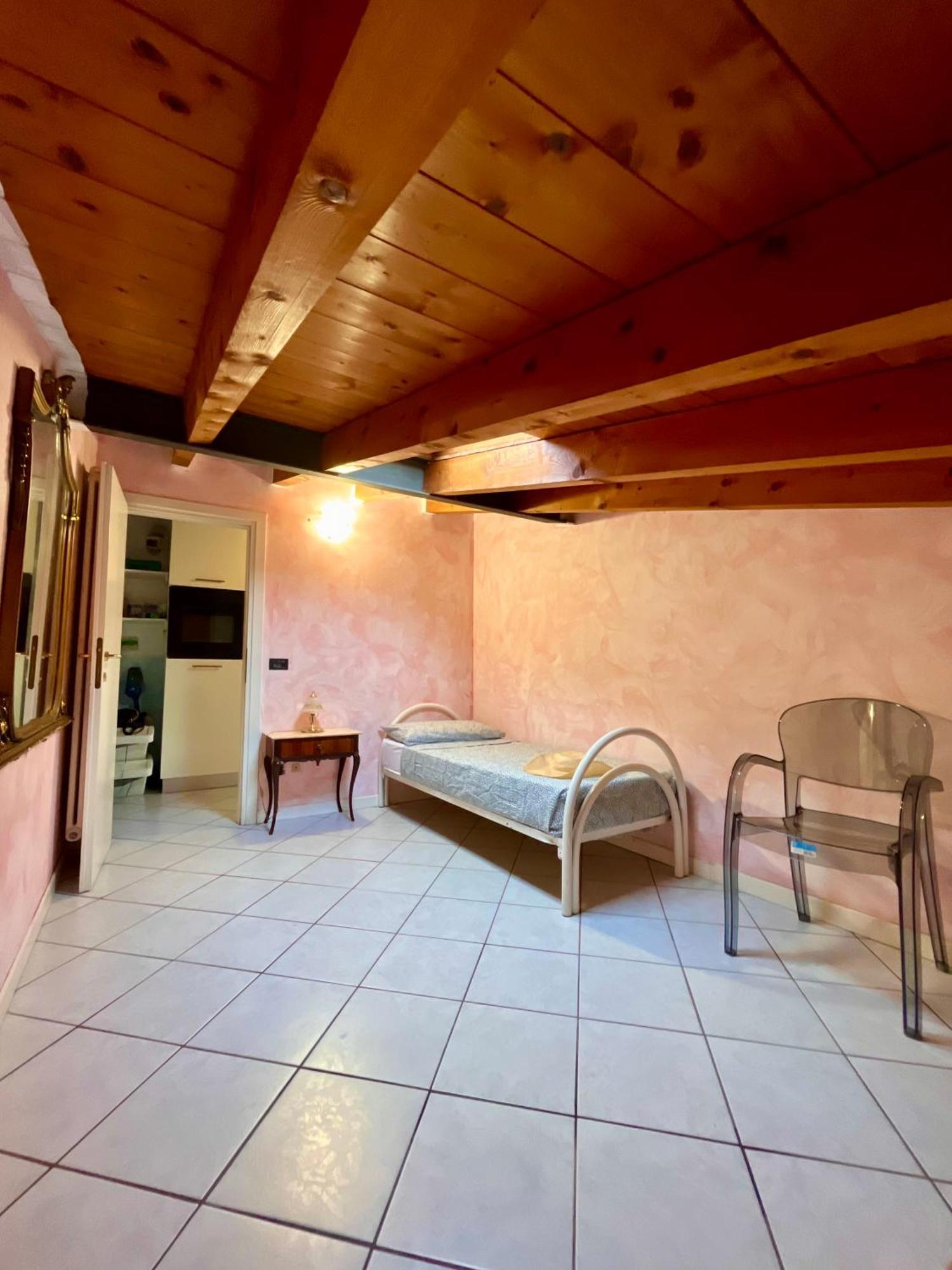 Appartamenti Villa Lina Desenzano del Garda Bagian luar foto