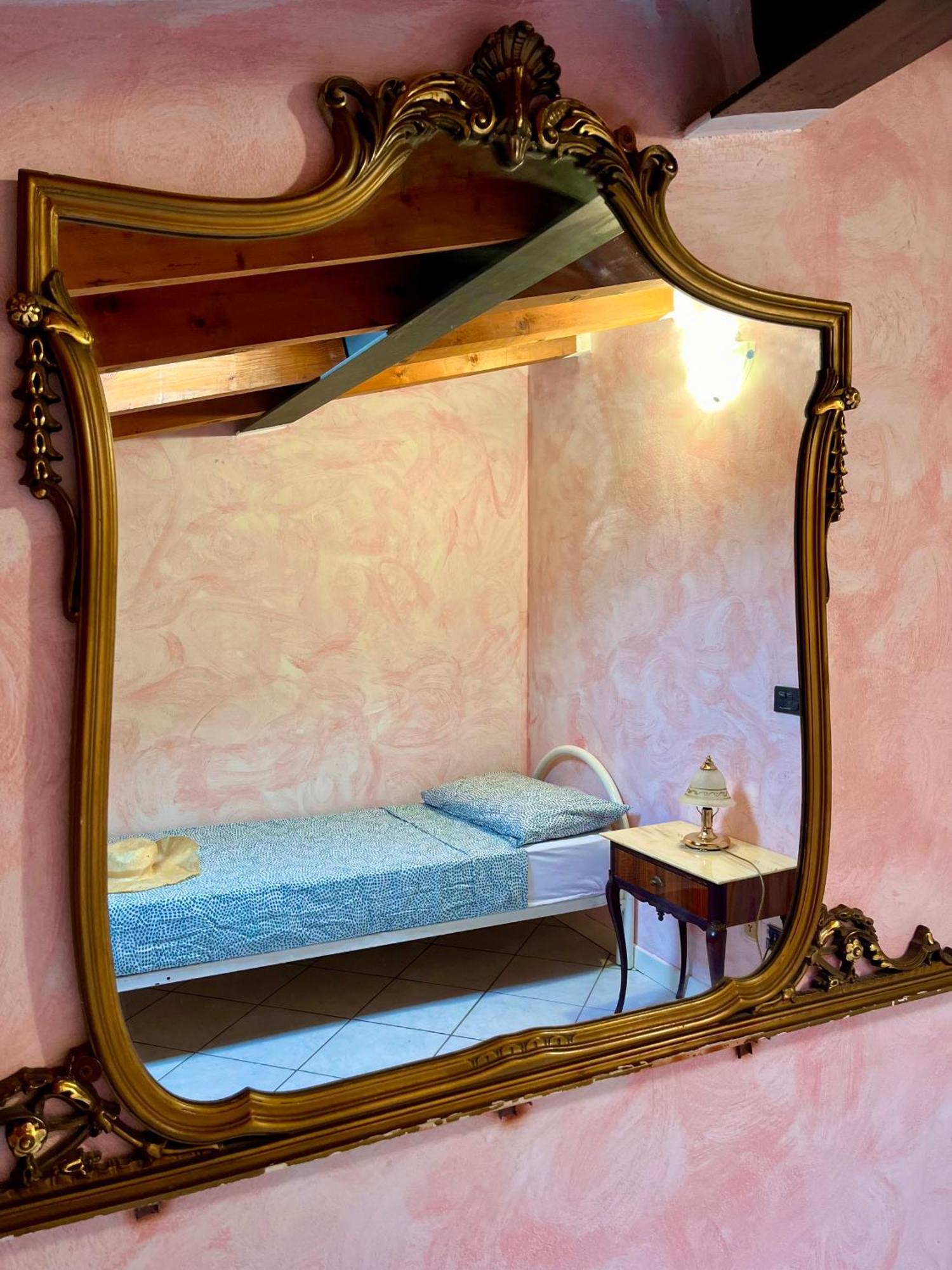 Appartamenti Villa Lina Desenzano del Garda Bagian luar foto