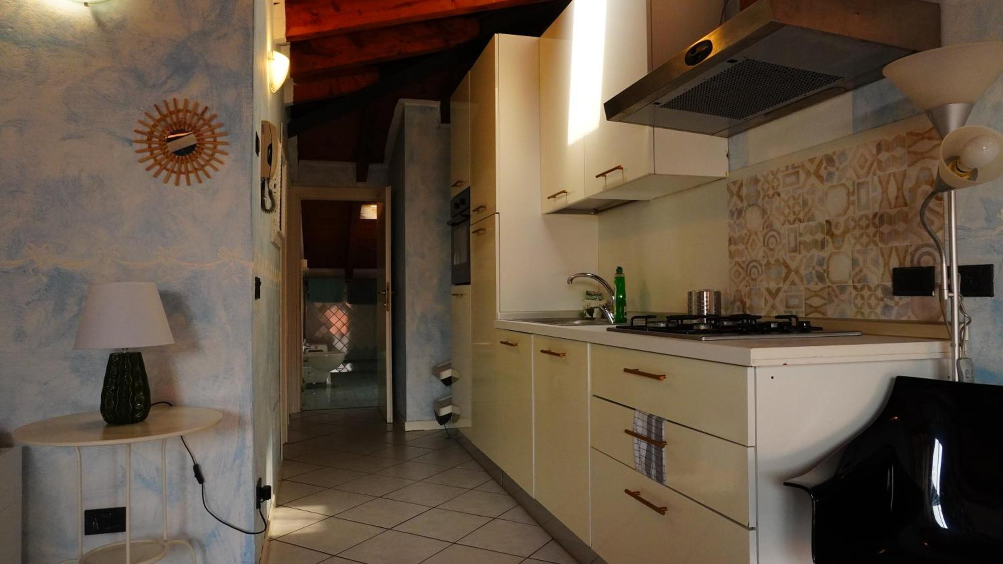 Appartamenti Villa Lina Desenzano del Garda Bagian luar foto