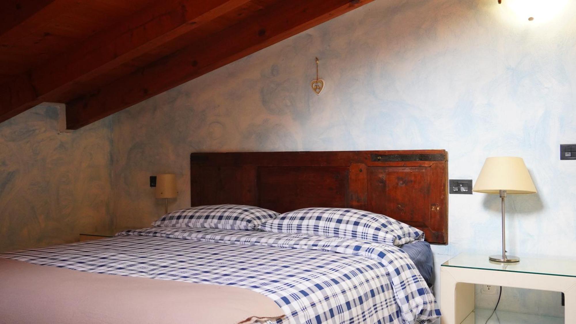 Appartamenti Villa Lina Desenzano del Garda Bagian luar foto