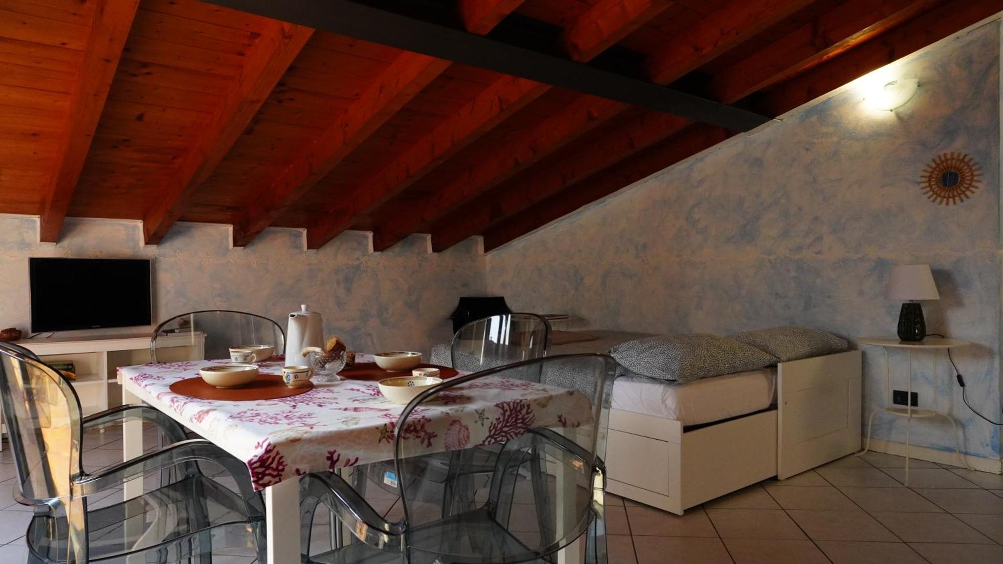 Appartamenti Villa Lina Desenzano del Garda Bagian luar foto
