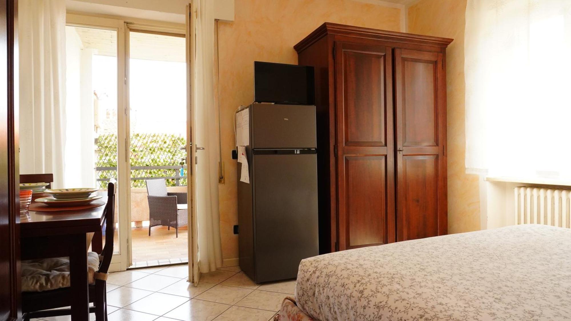 Appartamenti Villa Lina Desenzano del Garda Bagian luar foto